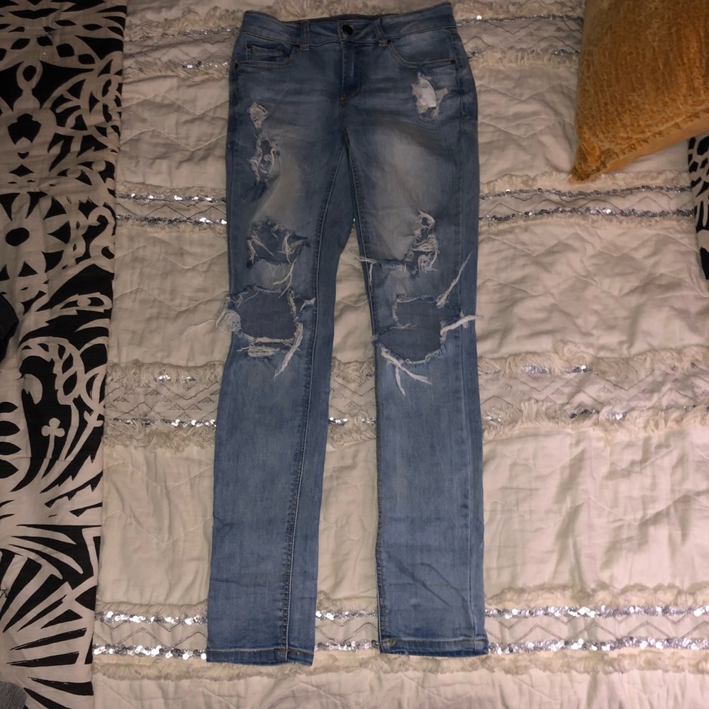Refuge ripped mom jeans